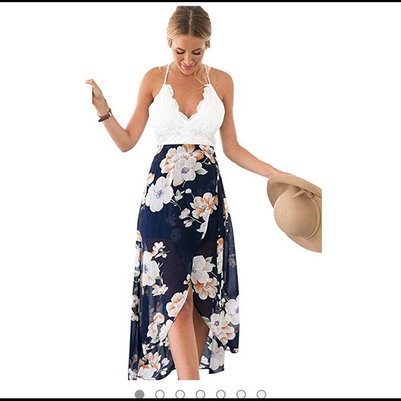 Dresses & Skirts - Beautiful sun dress!